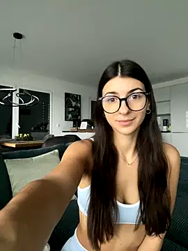 Wildberry  online show from 12-23-25, 08:24