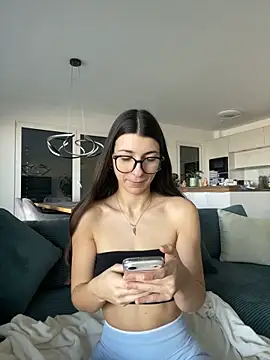 Wildberry  online show from 03-07-26, 07:48