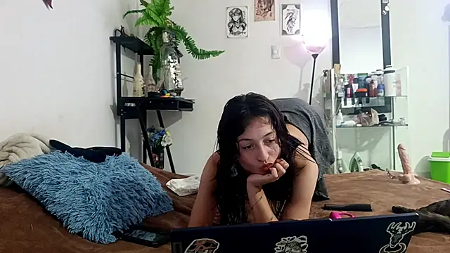 Snapshot of BrisaJones chatting on 06-24-26, 07:22 BrisaJones online show from 06-24-26, 07:22