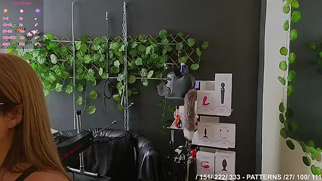 Sweett Mollyy online show from 10-16-25, 07:33