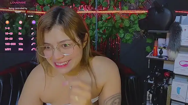 Sweett Mollyy online show from 11-23-25, 01:15