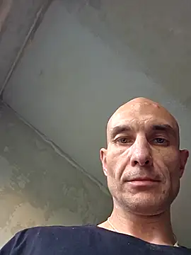 Snapshot of Edaras@xh chatting on 10-10-25, 01:56 Edarasxh online show from 10-10-25, 01:56
