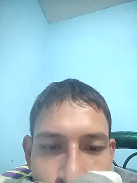 Snapshot of Leonul chatting on 11-06-25, 07:56 Leonul online show from 11-06-25, 07:56