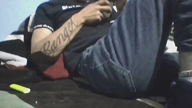 Snapshot of Leonul chatting on 12-05-25, 03:16 Leonul online show from 12-05-25, 03:16