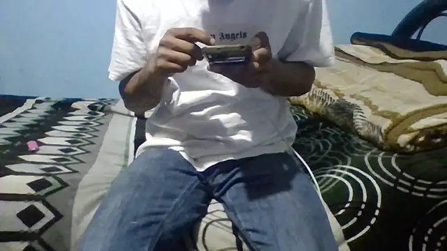 Snapshot of Leonul chatting on 11-23-25, 08:46 Leonul online show from 11-23-25, 08:46