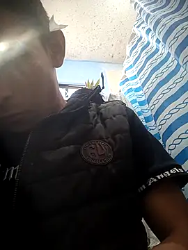 Snapshot of Leonul chatting on 11-11-25, 09:31 Leonul online show from 11-11-25, 09:31