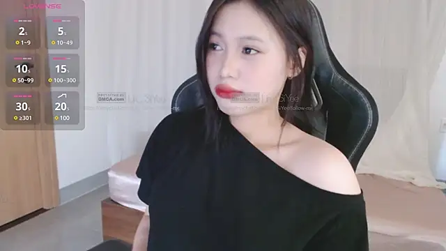 Snapshot of Lin_SiYee chatting on 02-21-25, 02:28 Lin SiYee online show from 02-21-25, 02:28