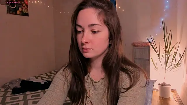 cClandesTina online show from 11-16-25, 09:41