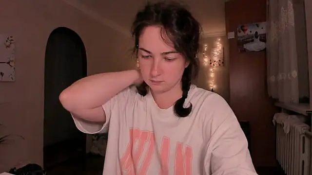 Snapshot of cClandesTina chatting on 07-01-26, 10:21 cClandesTina online show from 07-01-26, 10:21
