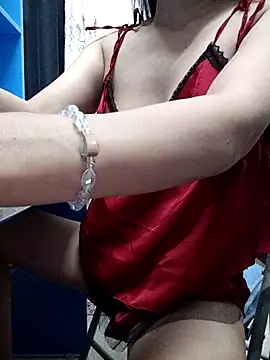 Haralushiaaa online show from 10-29-25, 03:44