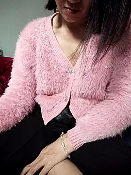 Haralushiaaa online show from 11-17-25, 05:55