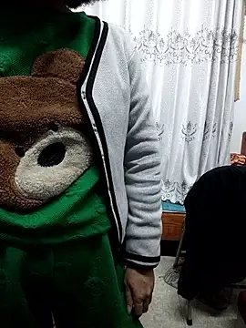 Haralushiaaa online show from 12-15-25, 04:35