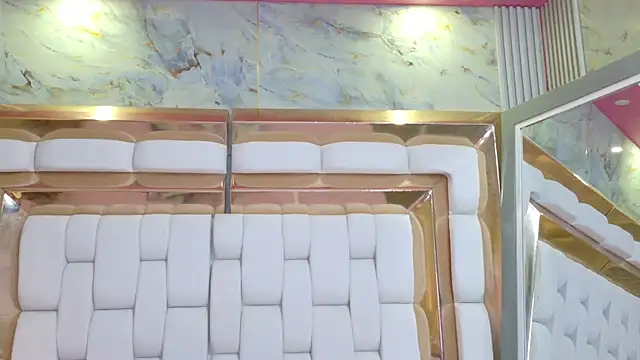 littleebluee online show from 02-22-26, 07:48