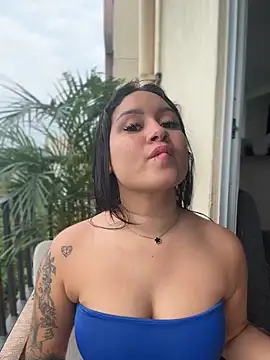 Pretty Isadora online show from 03-13-26, 10:26