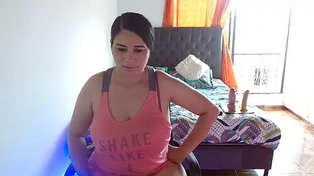 Snapshot of Kerly_Lopez chatting on 05-21-26, 08:39 Kerly Lopez online show from 05-21-26, 08:39