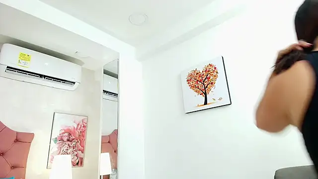 Snapshot of ThyaraJhons chatting on 02-11-26, 11:54 ThyaraJhons online show from 02-11-26, 11:54