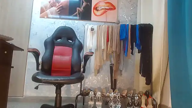 Samantabrown  online show from 02-09-26, 11:08