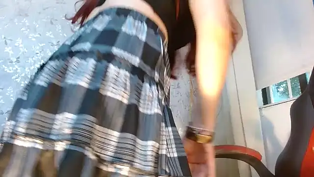 Samantabrown  online show from 11-05-25, 11:35