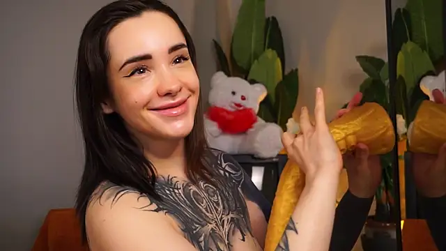 Snapshot of EvaCanton chatting on 02-09-26, 02:09 EvaCanton online show from 02-09-26, 02:09