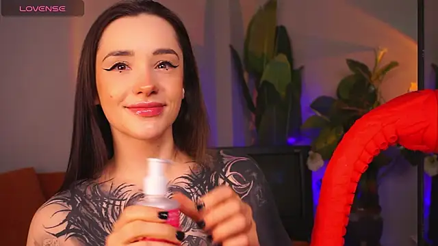 EvaCanton online show from 04-13-26, 02:04