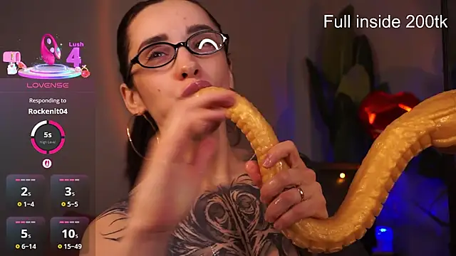 Snapshot of EvaCanton chatting on 03-02-26, 05:08 EvaCanton online show from 03-02-26, 05:08