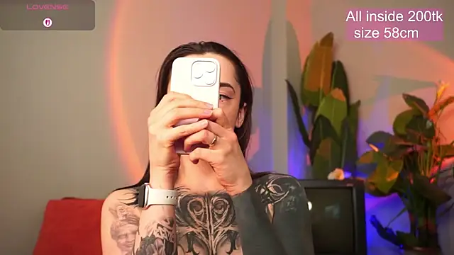 EvaCanton online show from 03-25-26, 02:01