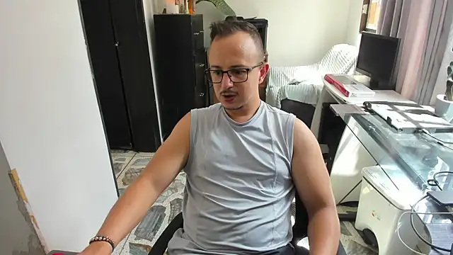 Snapshot of jacob_strokes01 chatting on 06-16-26, 06:08 jacob strokes01 online show from 06-16-26, 06:08