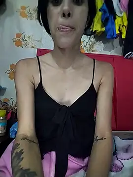 Snapshot of The-quee22 chatting on 10-01-25, 03:44 The-quee22 online show from 10-01-25, 03:44