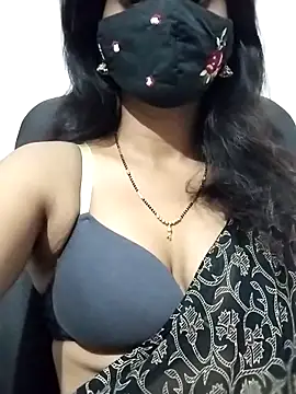 Snapshot of Triveni-Lovely chatting on 05-15-26, 03:54 Triveni-Lovely online show from 05-15-26, 03:54