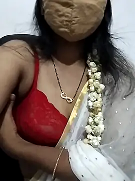 Snapshot of Triveni-Lovely chatting on 06-10-26, 02:29 Triveni-Lovely online show from 06-10-26, 02:29