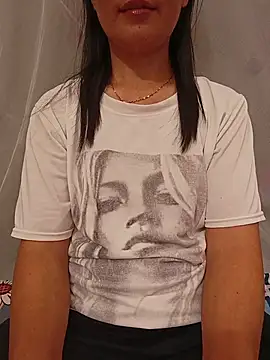 Snapshot of Asian_girl13 chatting on 07-18-26, 11:13 Asian girl13 online show from 07-18-26, 11:13