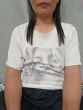 Snapshot of Asian_girl13 chatting on 07-25-26, 02:23 Asian girl13 online show from 07-25-26, 02:23