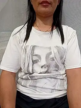Snapshot of Asian_girl13 chatting on 06-15-26, 11:04 Asian girl13 online show from 06-15-26, 11:04