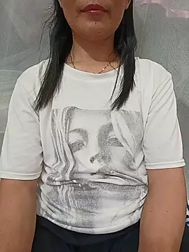 Snapshot of Asian_girl13 chatting on 07-13-26, 02:27 Asian girl13 online show from 07-13-26, 02:27