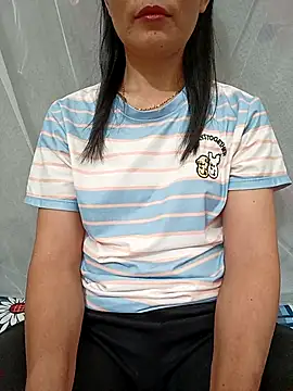 Snapshot of Asian_girl13 chatting on 07-21-26, 10:55 Asian girl13 online show from 07-21-26, 10:55