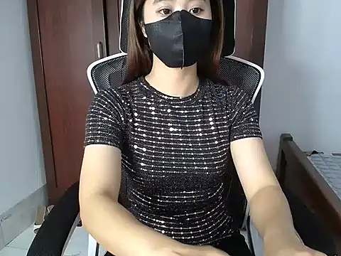 Lunobaby 204 online show from 10-23-25, 12:53