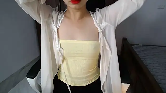 Lunobaby 204 online show from 10-30-25, 09:55