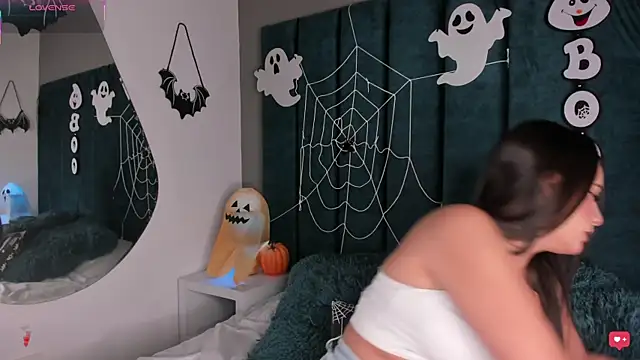 IsabellaGrey19 online show from 11-04-25, 07:39