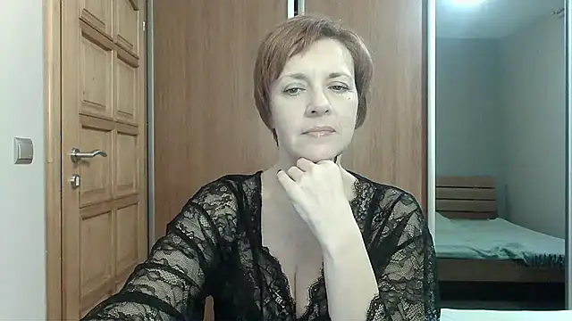 LoraLoraMay online show from 01-14-26, 04:21