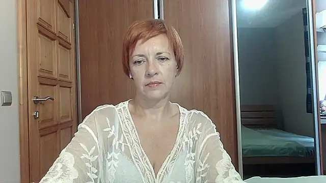 Snapshot of LoraLoraMay chatting on 08-01-26, 01:42 LoraLoraMay online show from 08-01-26, 01:42