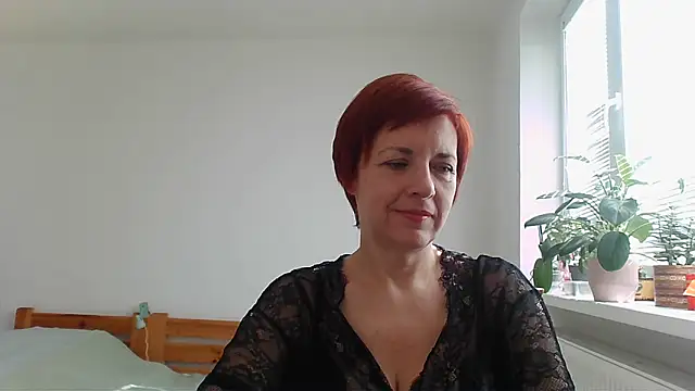 Snapshot of LoraLoraMay chatting on 09-22-25, 09:37 LoraLoraMay online show from 09-22-25, 09:37