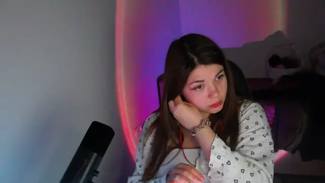 helengilmor online show from 02-11-26, 06:19