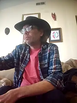 Snapshot of Geaux_Again chatting on 01-22-25, 05:38 Geaux Again online show from 01-22-25, 05:38