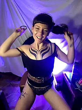 Snapshot of OniricFemme chatting on 09-27-25, 03:34 OniricFemme online show from 09-27-25, 03:34