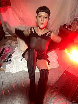 Snapshot of OniricFemme chatting on 11-09-25, 06:17 OniricFemme online show from 11-09-25, 06:17