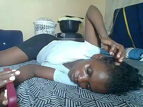 awino001 online show from 02-28-26, 08:30