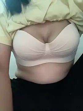 Milk Mom99 online show from 02-06-26, 06:42