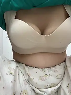 Milk Mom99 online show from 03-28-26, 07:42