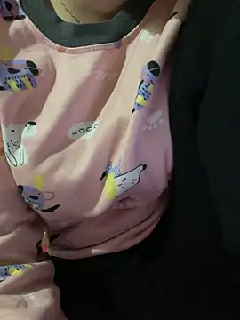 Milk Mom99 online show from 02-28-25, 05:37