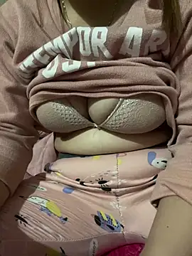 Milk Mom99 online show from 03-02-25, 02:04